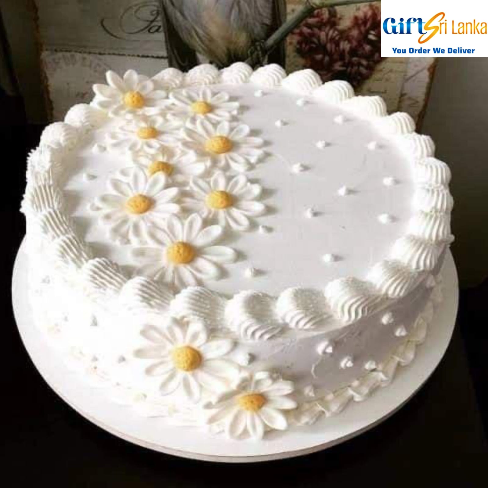 White Butter Cake with Piped Daisy Floral Design 1kg