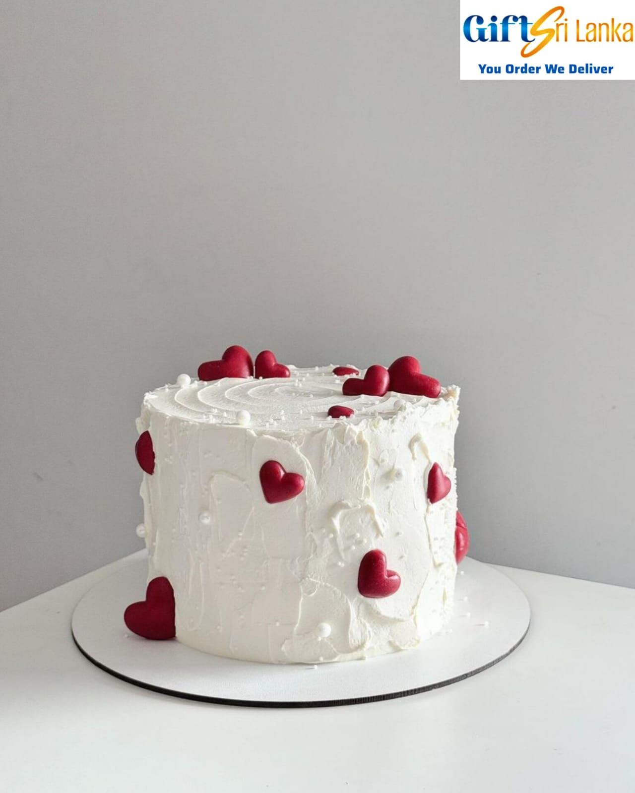 750g Vanila cake with buttericing covered